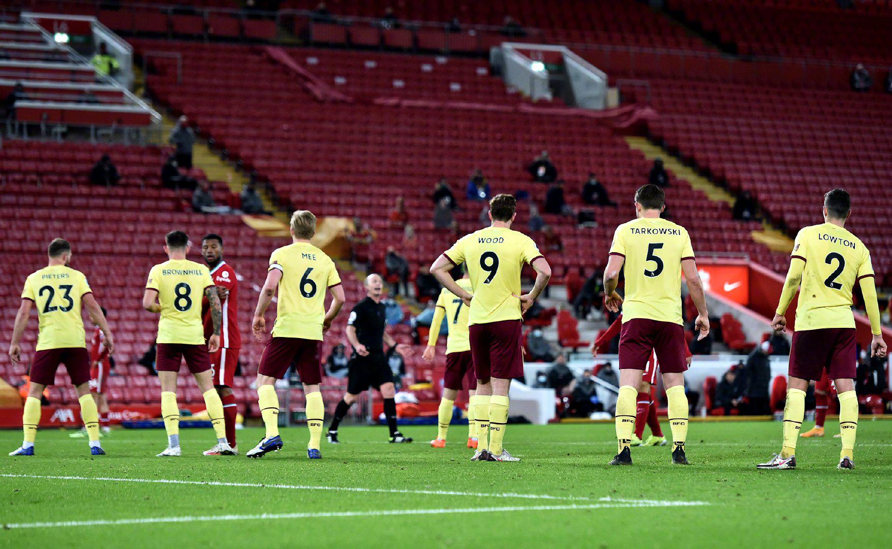 的防守压力 的防守压力